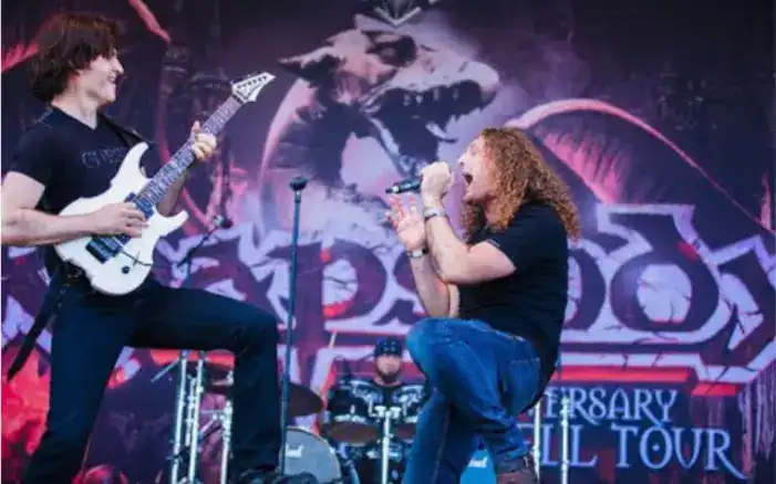 [旋律硬摇滚 Melodic Hard Rock] H.E.A.T（H.E.A.T）- Live at Sweden Rock Festival 2018（蓝光）：瑞典旋律硬摇劲旅巅峰现场，燃爆瑞典摇滚节