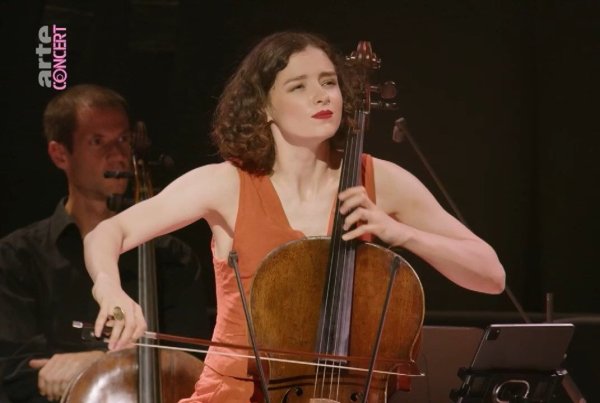 [古典乐 Classical] 安娜斯塔西娅·科贝金娜 &amp; 巴塞尔室内乐团 - 维瓦尔第与斯特拉文斯基：穿越三个世纪的弓弦对话