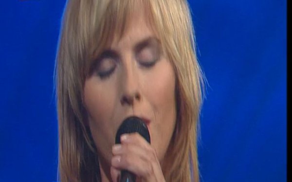 [爵士 Jazz] Silje Nergaard (西莉亚·娜嘉) - 2003 挪威演唱会：Nightwatch 时代的静谧北欧之声